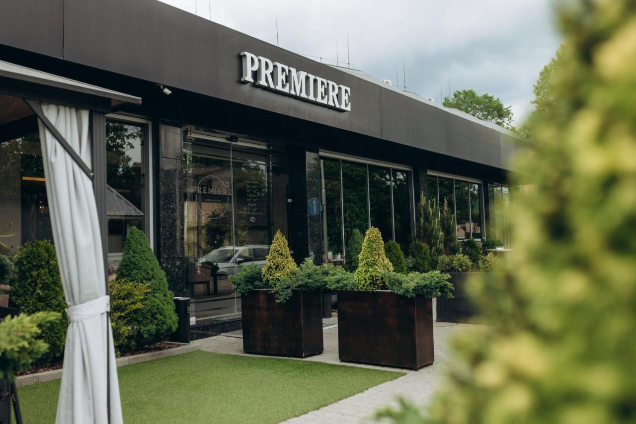 Premiere Hotel Khust Exterior photo